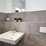 Meribu H1 Fuer Monteure Und Arbeiter Apartament
