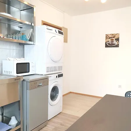 Meribu H1 Fuer Monteure Und Arbeiter Apartmán *